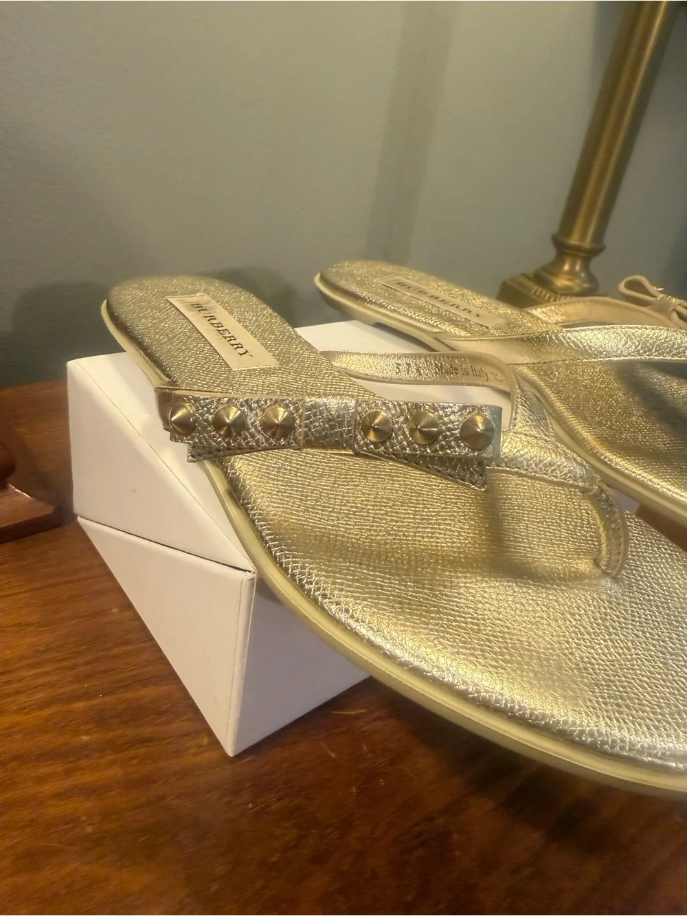 Burberry Metallic Leather Gold Studded Bow Thong Flip Flop Sandals Size 7.5 $695